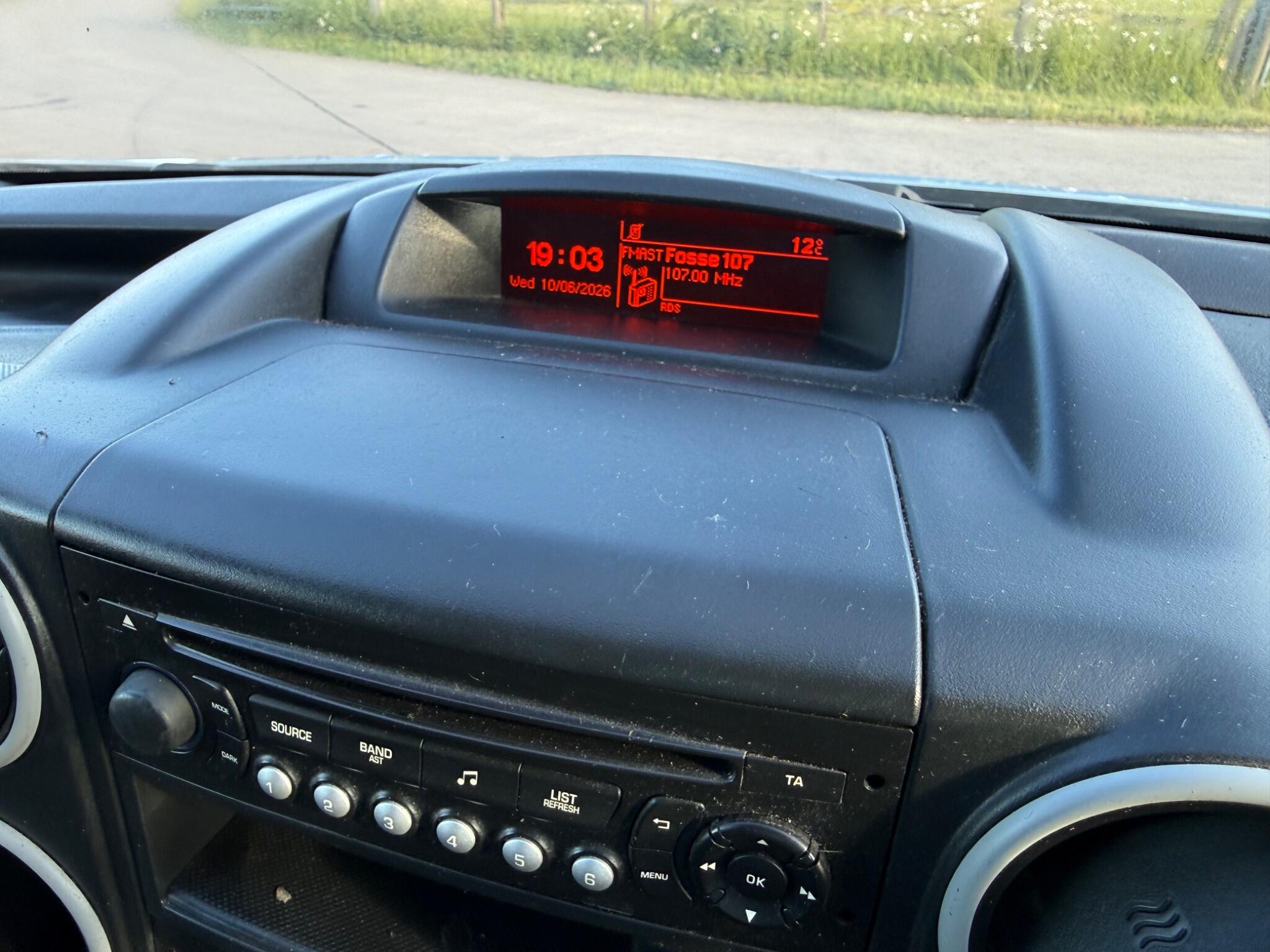 Citroen Berlingo 1.6 HDi 850 Enterprise L1 5dr — photo 84 of 92